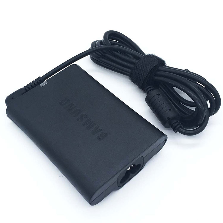 Samsung NP900X4D-A03DE Netzteile / Ladegeräte